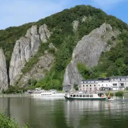 Abdll Botel *